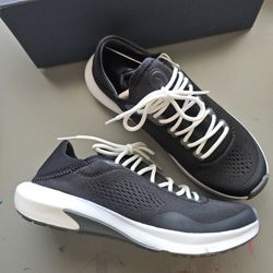 Olukai Woman 7.5 