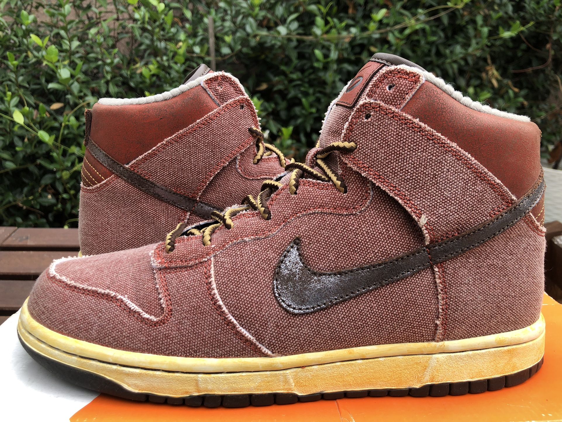 NIKE AIR DUNK HIGH DRAGON RED SZ 10 women men Sb Jordan