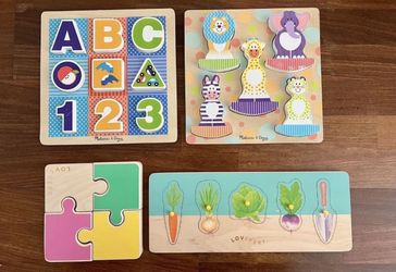 Lovevery Melissa & Doug Montessori Wooden Chunky Baby Toddler Puzzle Toy Lot  Comes with 4 puzzles  In good condition   