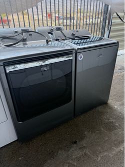 Maytag top load washer and electric dryer set