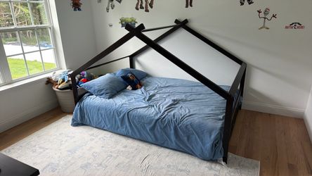 Bed frame and mattress