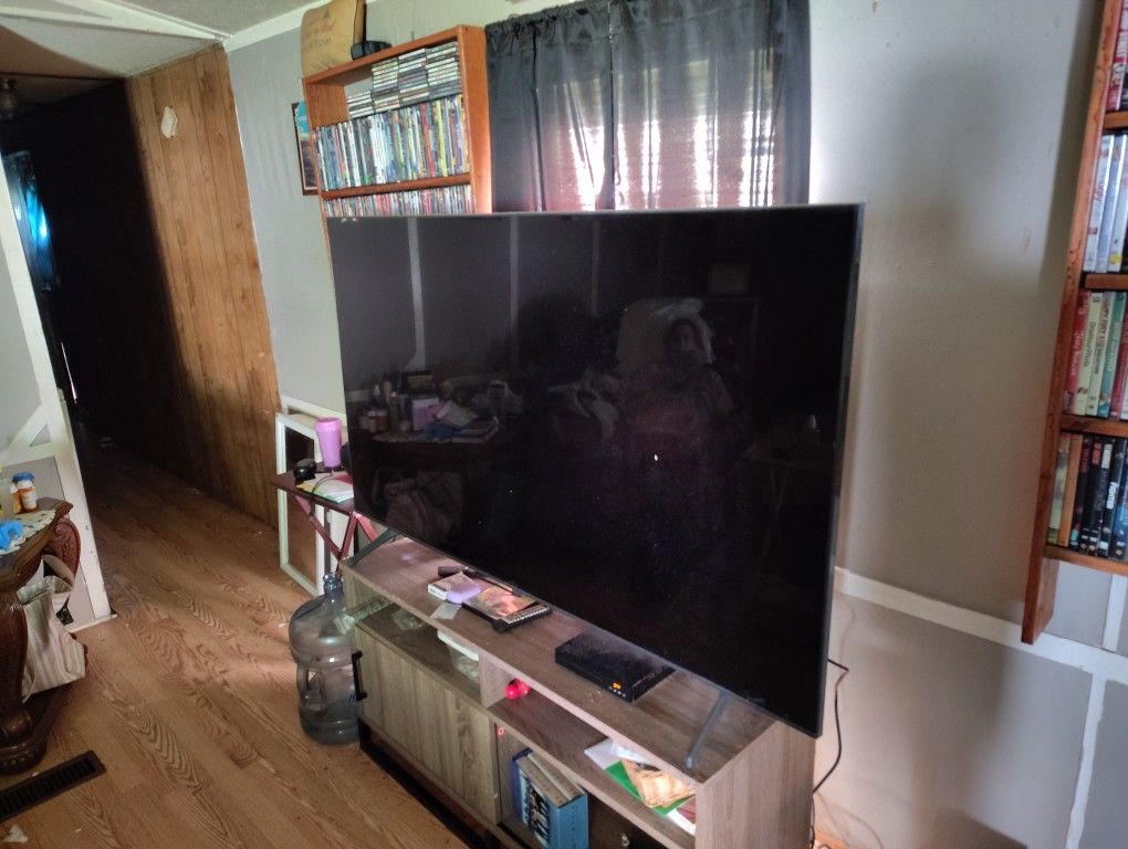 70 Inch Smart TV Samsung