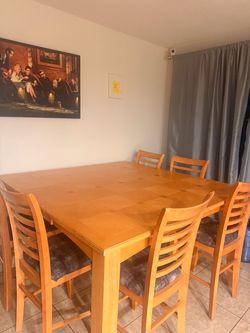 Table & chairs
