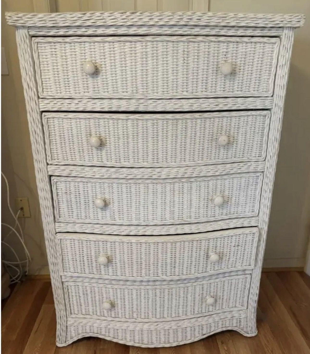 White Wicker 5-Drawer Dresser