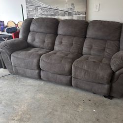 Couch set