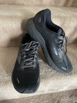 Brooks Adrenaline GTS 22 Running Walking Shoes