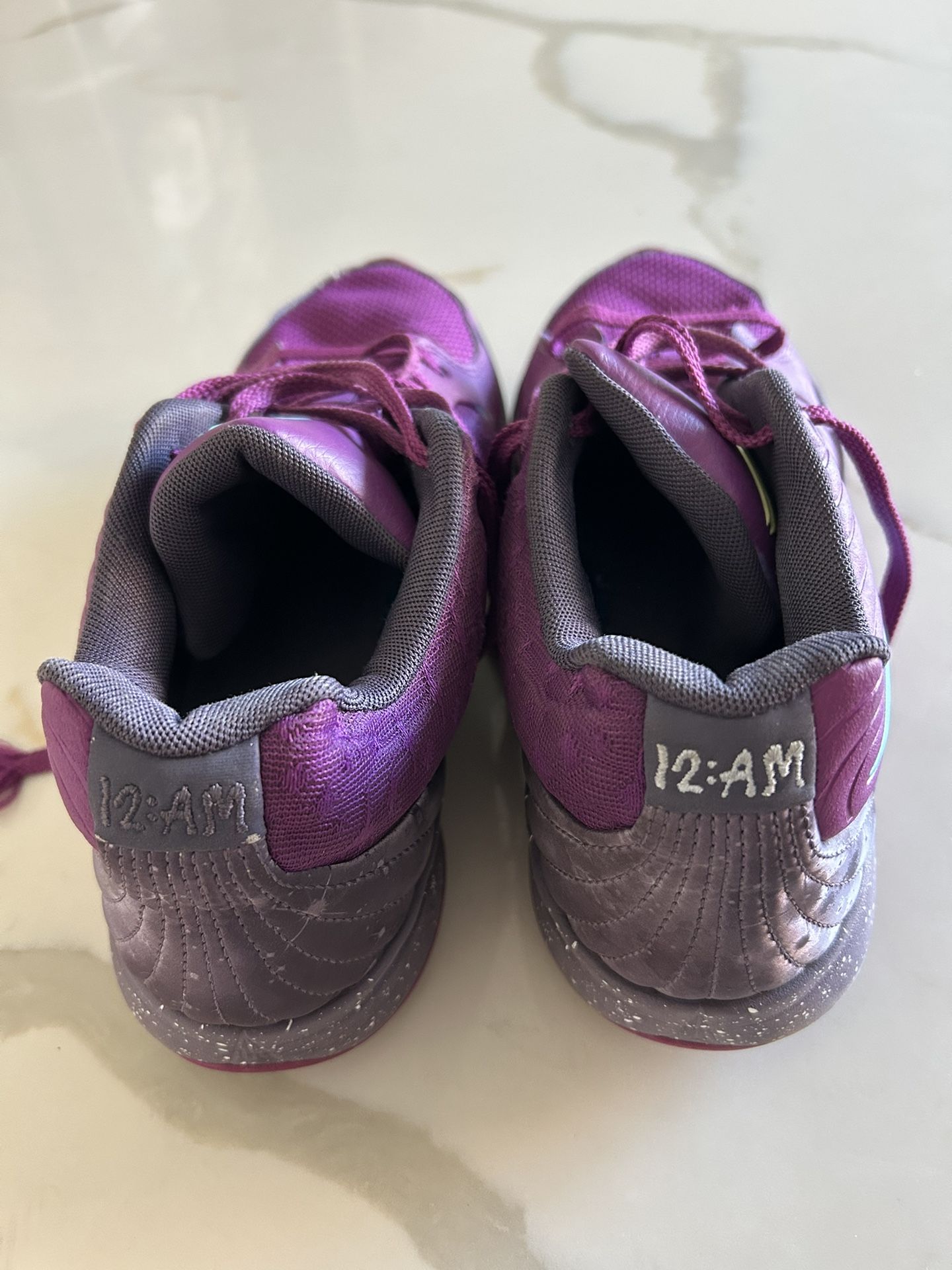 Nike 12:AM