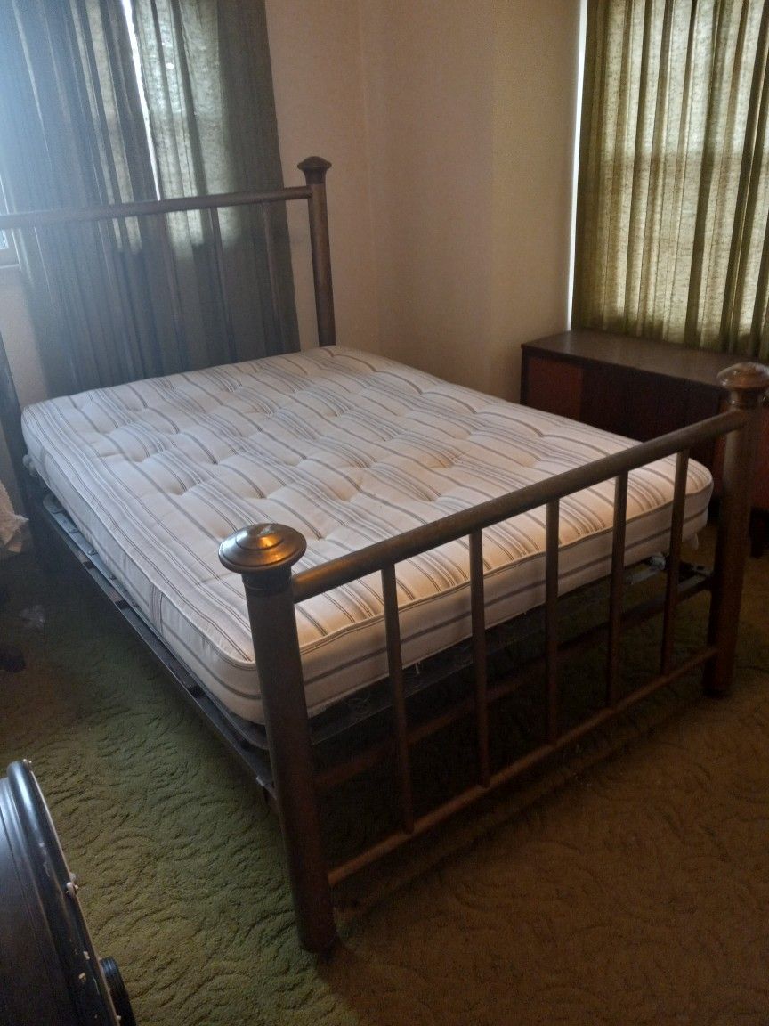 Vintage Bed