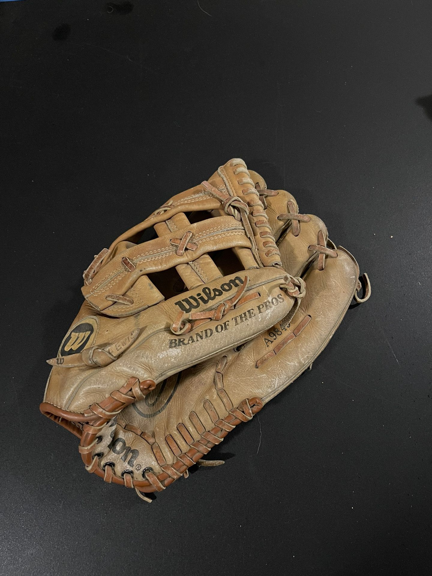 Wilson Baseball/Softball Glove