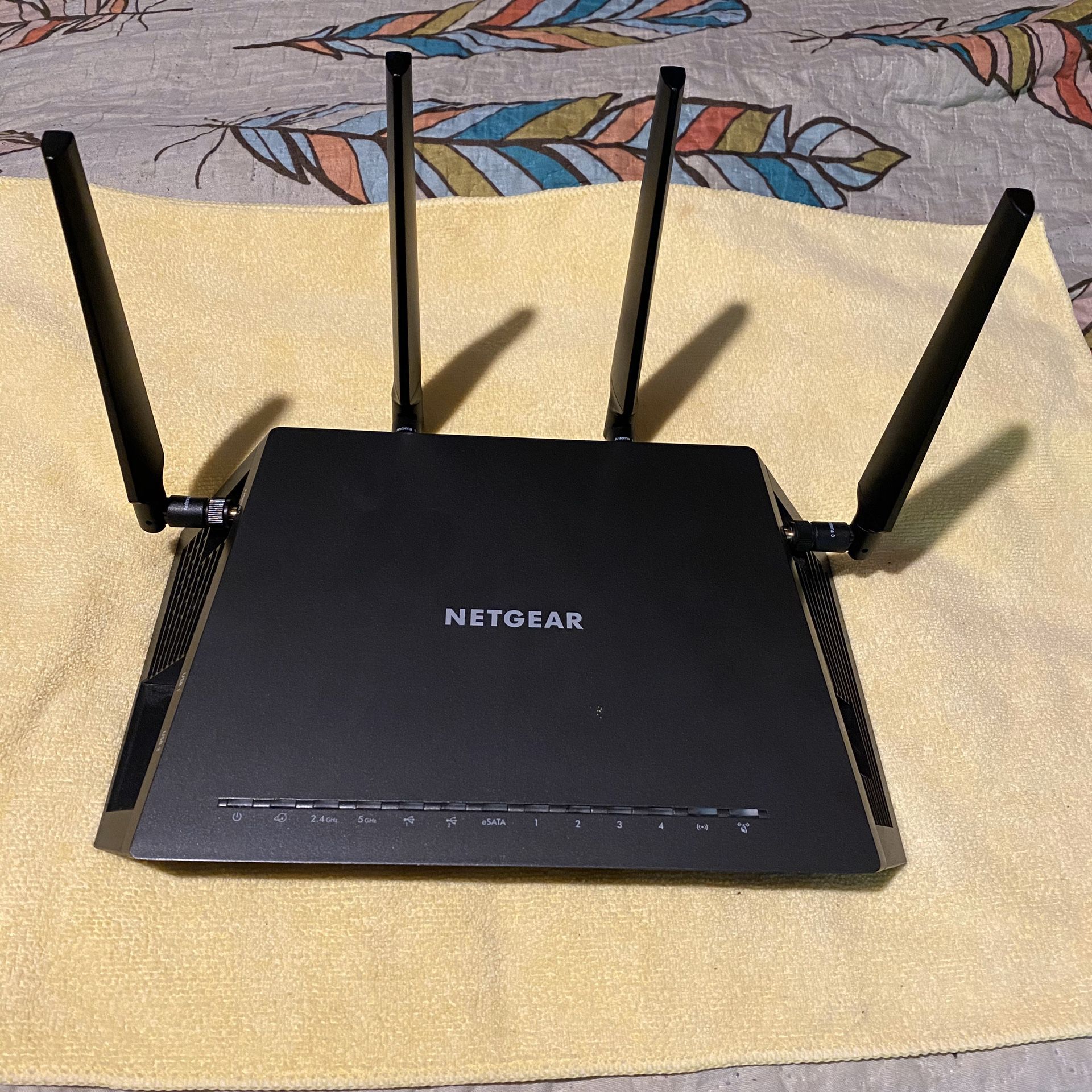 NETGEAR Nighthawk X4S Smart WiFi Router (R7800) - AC2600