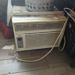 A/C Unit ❄️❄️❄️❄️❄️❄️❄️❄️❄️❄️❄️❄️