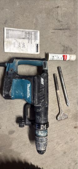 Makita AVT Demo Hammer HM1111C