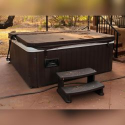 Hot Spring Spas Hot Tub - Fair - FAIR OAKS, TX