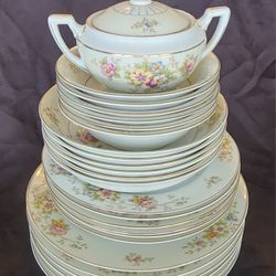 46 Piece- H & Co. Selb Bavaria Heinrich & Co. Floral