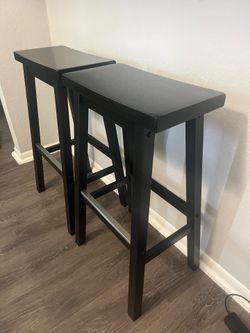 Set of two bar stools