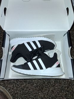 Adidas ))new shoes 20 bucks