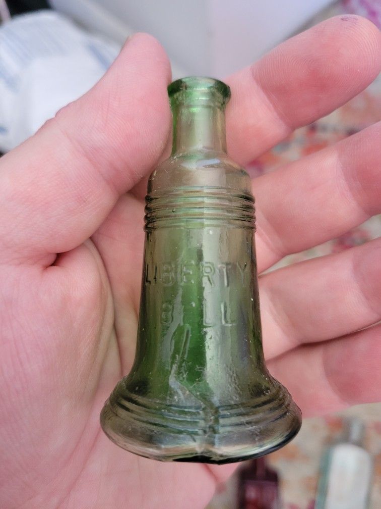 Vintage Liberty Bell Vintage Bottle Great Detail/Condition 