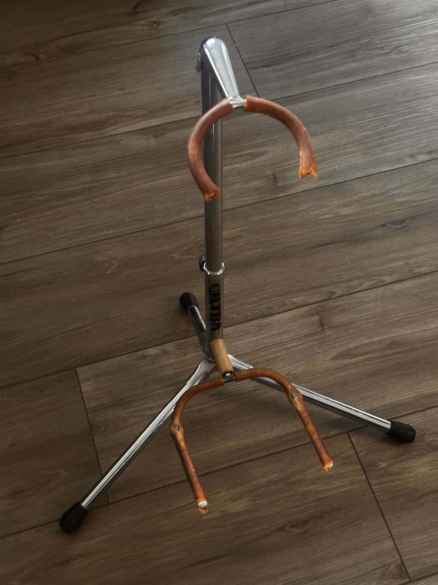 Foldable Guitar Holder