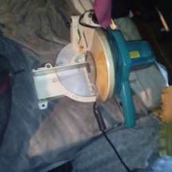 MAKITA 10 Miter Saw