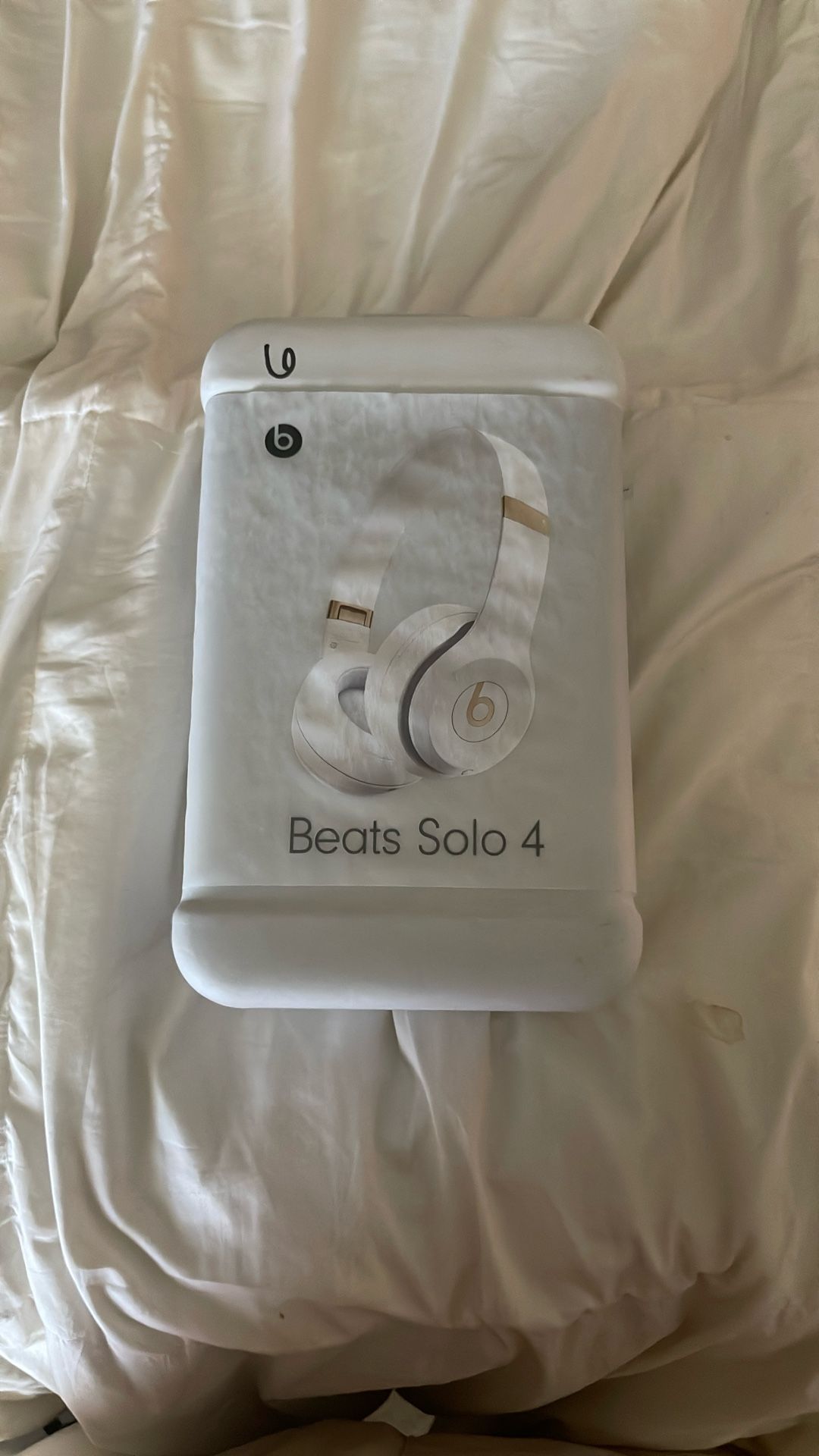 Beats Solo 4