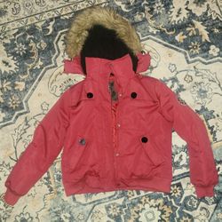 Womens Size M Winter Jacket. Never Worn.