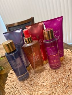 Victoria’s Secret sets