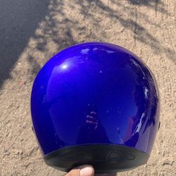 Large motorcycle helmet
