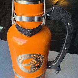 64 Oz growler 