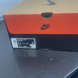 Jordan 12 Flu Games Size 11