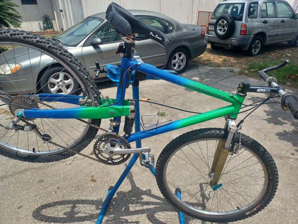 Trek 9500 or 9800 OCLV Suspension Track Carbon Full Suspension Bike Bicycle Excellent Condition 26" Medium Large Frame Shimano XT Components - $200 FI