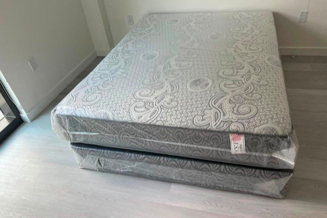 New Queen Size Mattress Regular with Box Spring Set Colchones Nuevos Queen Size Mattress Bed