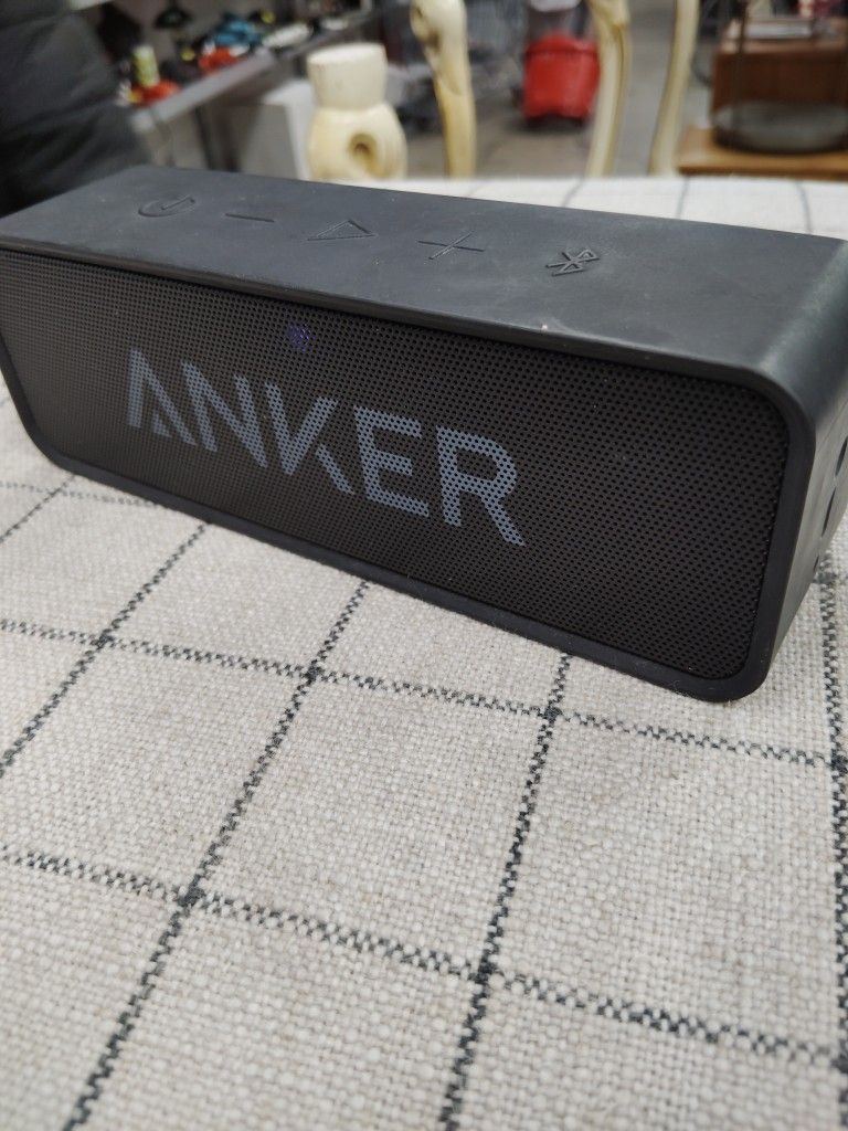ANKER Bluetooth Wireless Speaker.$25 Cash