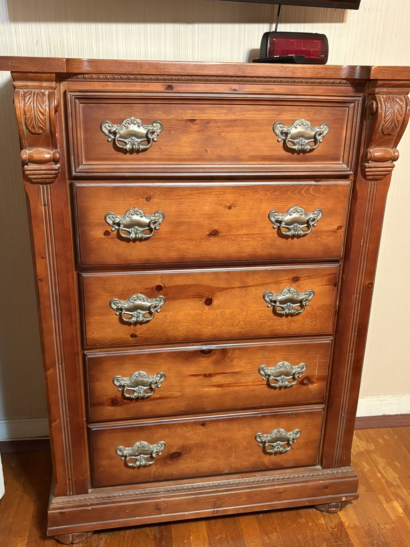 Dresser