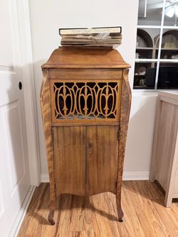 Antique Victrola
