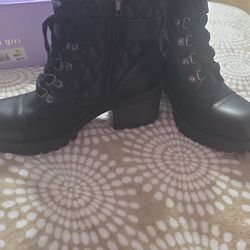 Womens boots