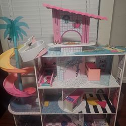 LOL Dollhouse