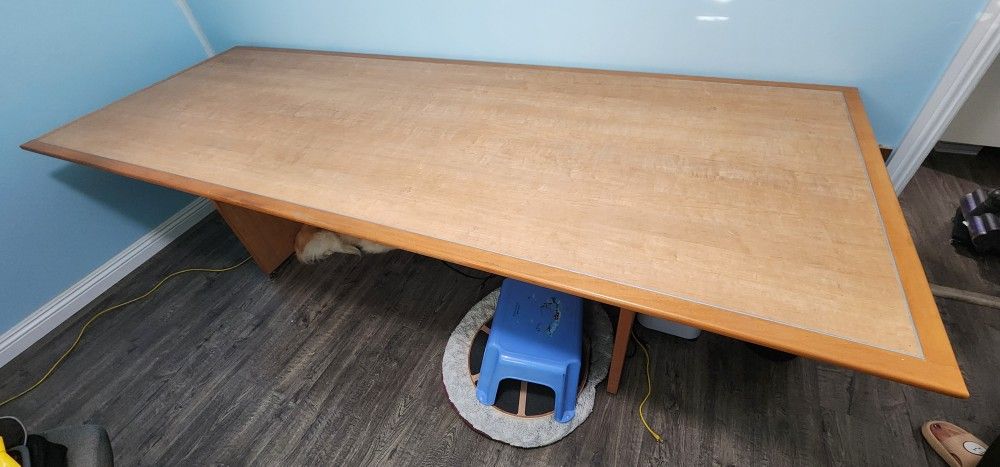 8 Feet By 3 Feet Conference Table