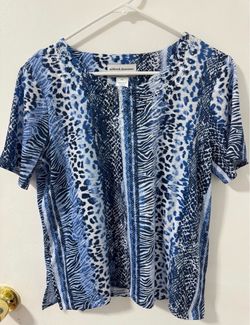 Alfred Dunner Top Women's PS Blue Animal Print Stripe Short Sleeve Knit Pullover
