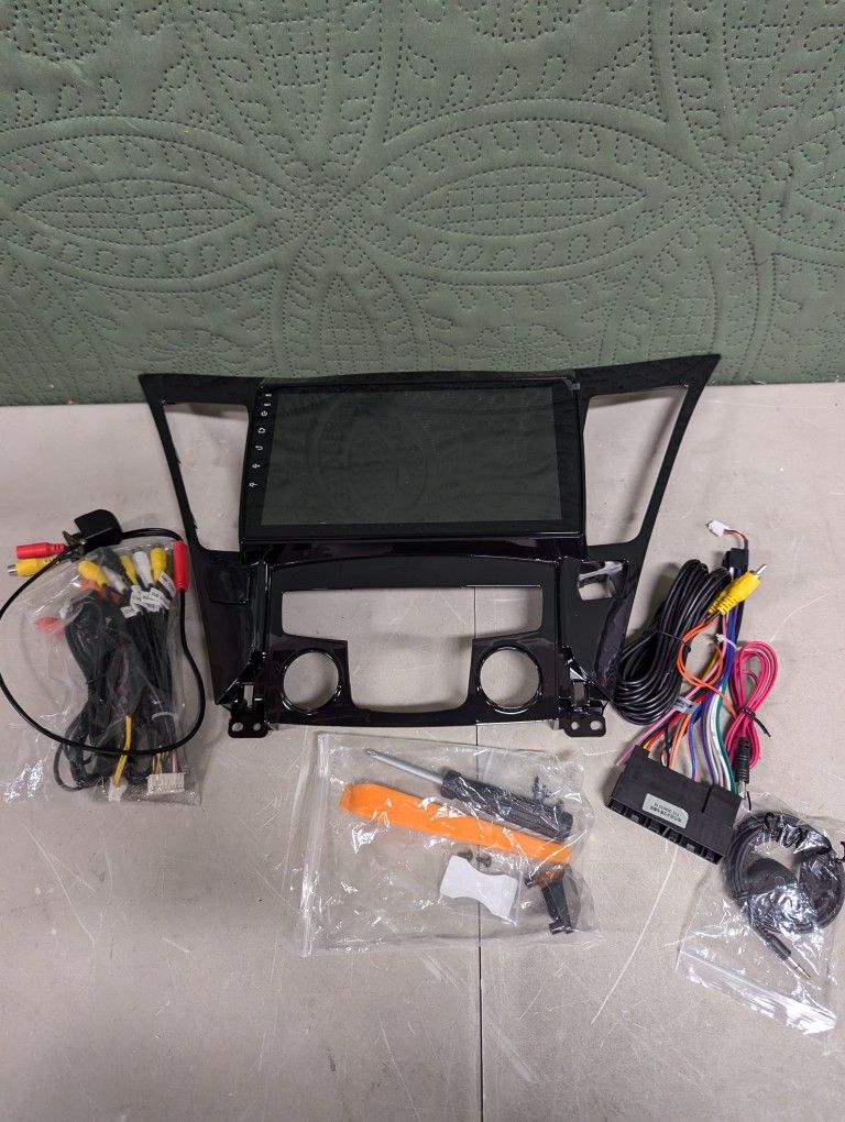 Touch Screen W/Wireless Carplay