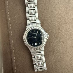 Gucci Men's Watch 9040m