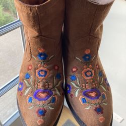 Brown Cowboy Ankle  Cheyenne Boots