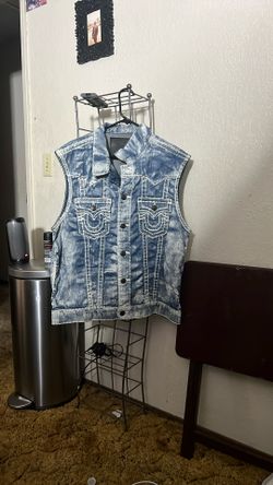 **BRAND NEW** True Religion Distressed Denim Vest Size XL 