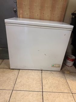 White Chest Freezer
