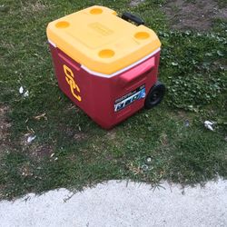 Coleman Ice Chest With Wheels