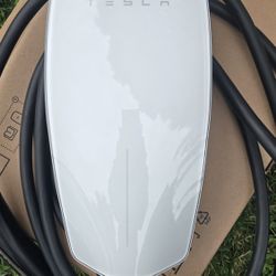 Tesla Wall Charger 
