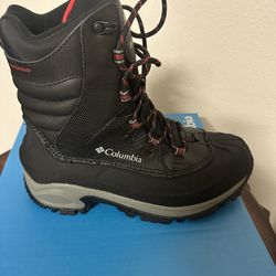 Man’s Boots Size 9