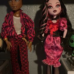 Valentine draculaura and clawd