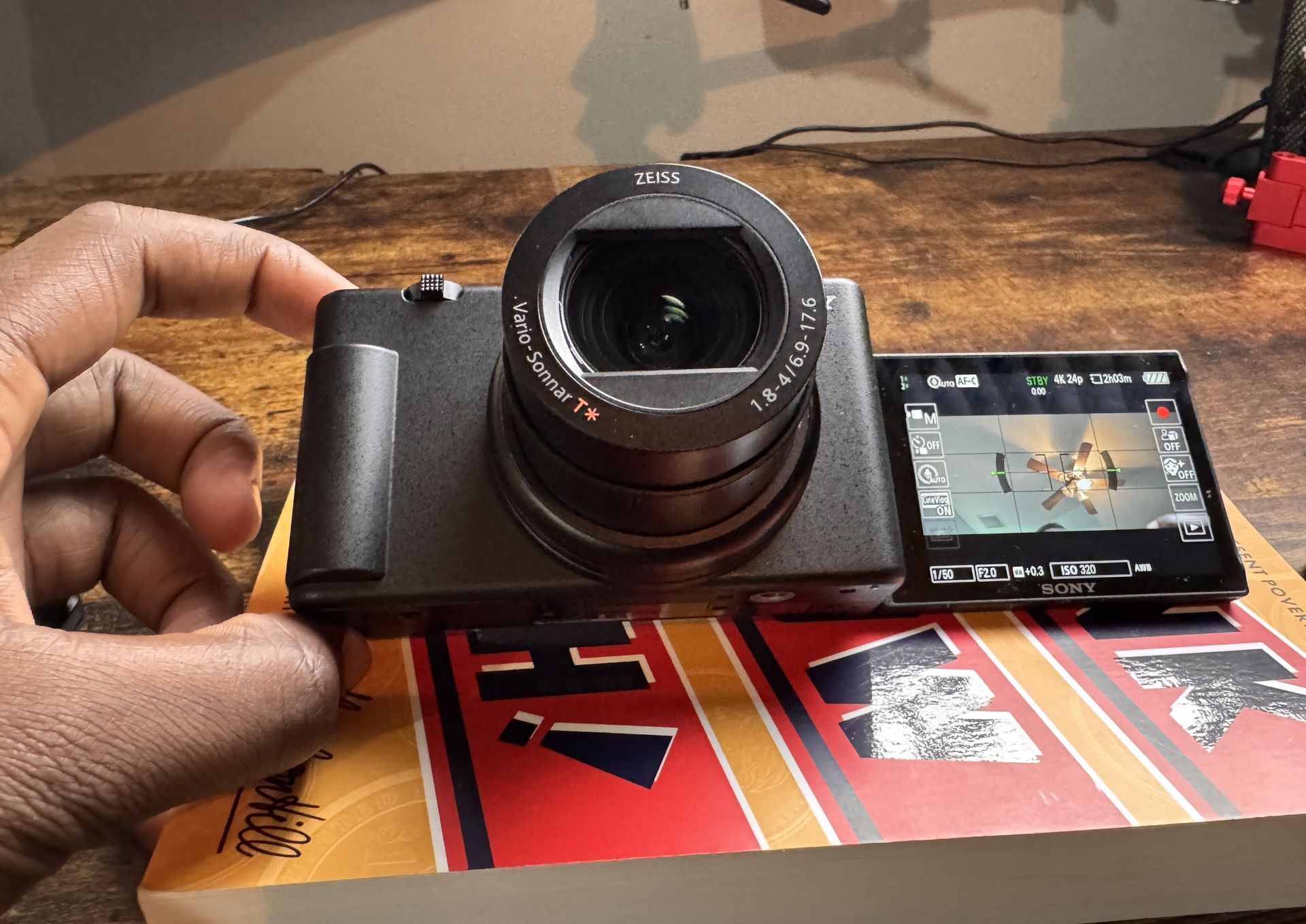 Sony - ZV1 II 20.1-Megapixel - Black