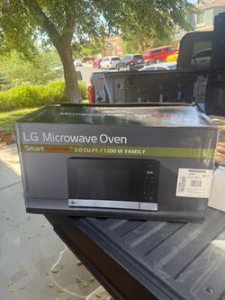LG Smart Inverter Microwave Oven 2.0 Cu.Ft