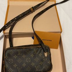 LV Crossbody Purse 